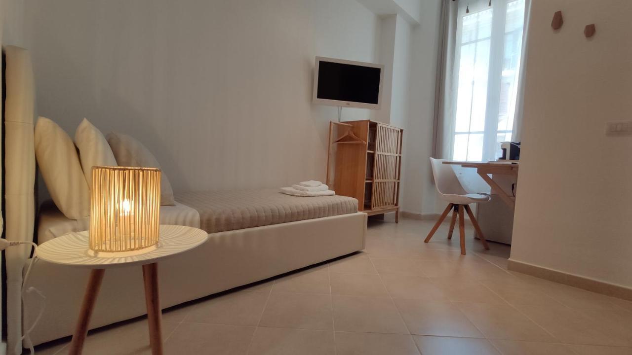 Nell'Azzurro Hotel Cagliari Bagian luar foto