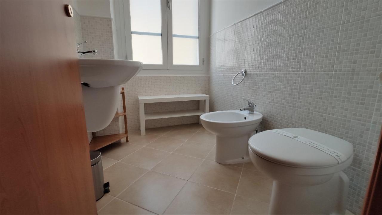 Nell'Azzurro Hotel Cagliari Bagian luar foto
