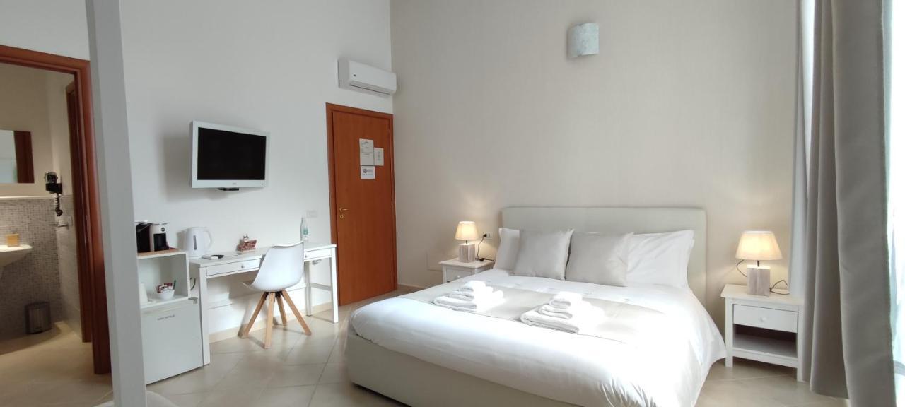 Nell'Azzurro Hotel Cagliari Bagian luar foto