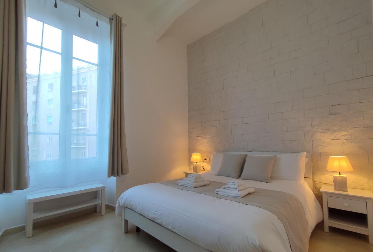 Nell'Azzurro Hotel Cagliari Bagian luar foto